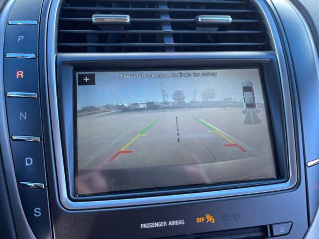 Used 2017 Lincoln MKX Reserve w/ Cargo Utility Package FWD image 7