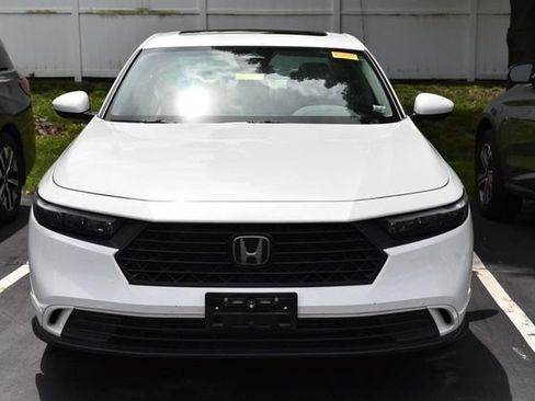 Used 2024 Honda Accord EX image 3