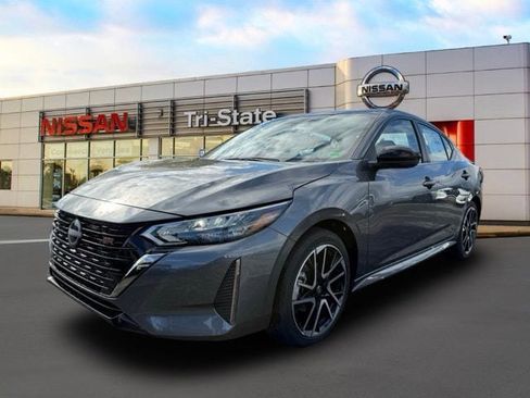 New 2025 Nissan Sentra SR w/ SR Premium Package image 2