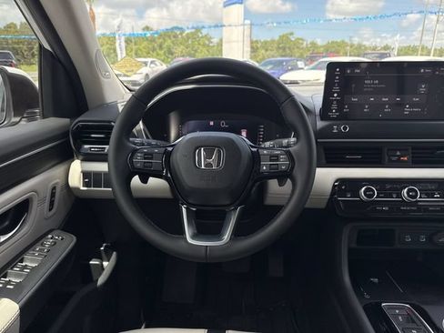 New 2026 Honda Pilot Touring image 20