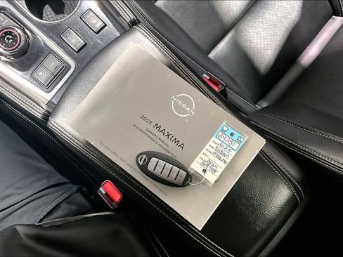 Used 2023 Nissan Maxima SL FWD image 36