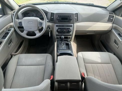 Used 2005 Jeep Grand Cherokee Laredo AWD/4WD image 11