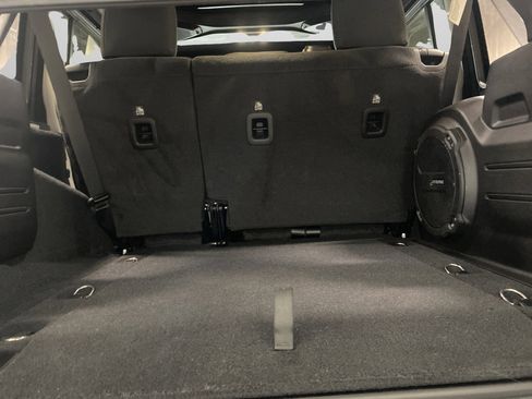 Used 2022 Jeep Wrangler Unlimited Sport image 11