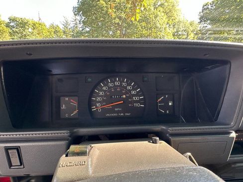 Used 1988 Toyota Pickup 4x4 Regular Cab image 27