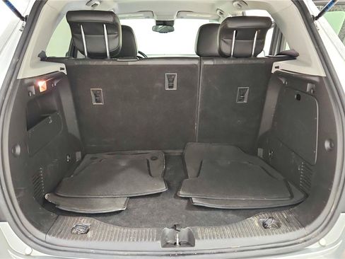 Used 2019 Chevrolet Trax LT w/ LT Convenience Package FWD image 19