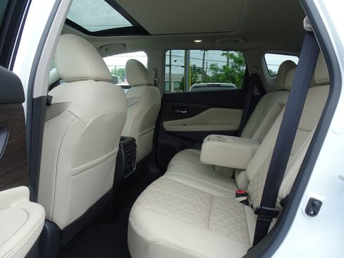 Used 2022 Nissan Murano Platinum w/ Cargo Package AWD/4WD image 11