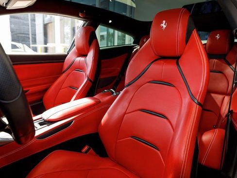 Used 2019 Ferrari GTC4Lusso image 24