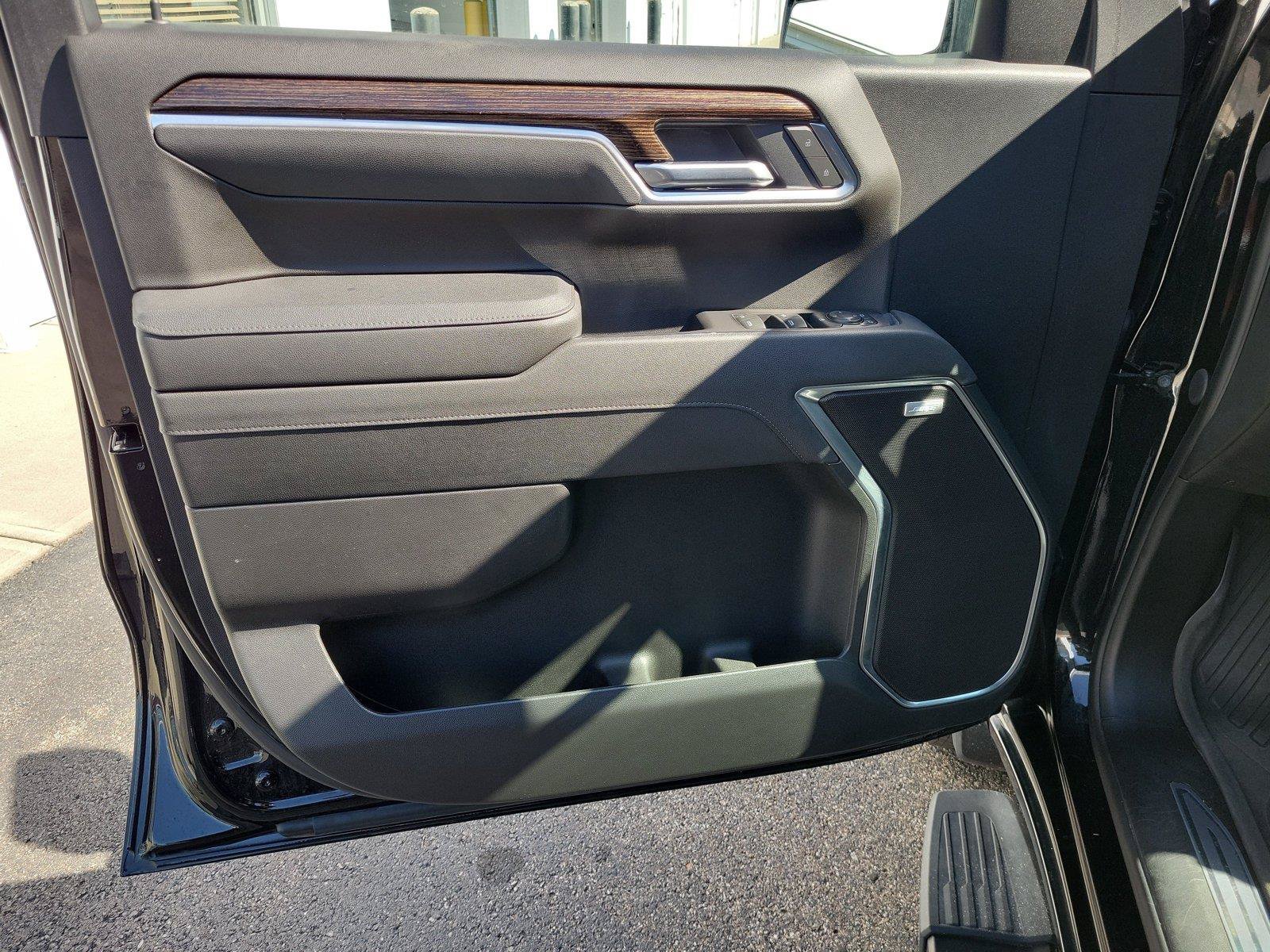 Used 2025 GMC Sierra 1500 Elevation AWD/4WD image 18