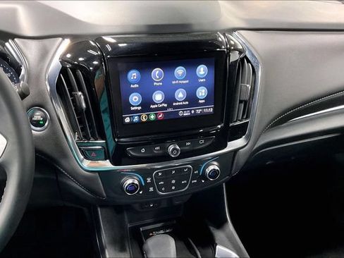 Used 2023 Chevrolet Traverse LT AWD/4WD image 4