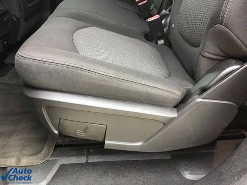 Used 2017 Chevrolet Traverse LT image 15