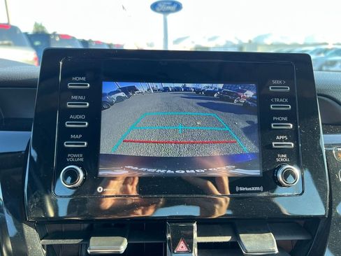 Used 2022 Toyota Camry SE image 16