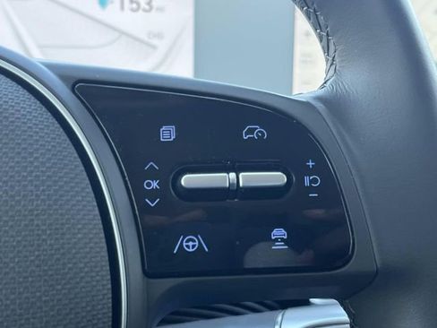 Used 2024 Hyundai Ioniq 5 SEL image 28