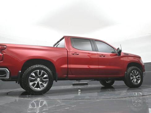 Used 2023 Chevrolet Silverado 1500 LT AWD/4WD image 39