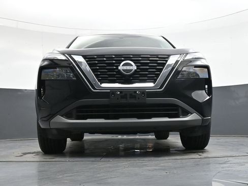 Used 2023 Nissan Rogue S image 40