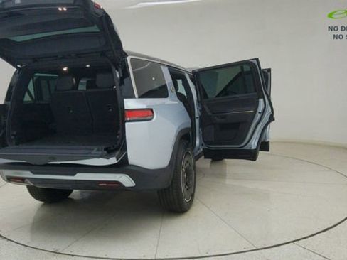 Used 2025 Rivian R1S Adventure AWD/4WD image 79