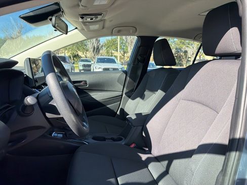 Used 2024 Toyota Corolla LE image 9