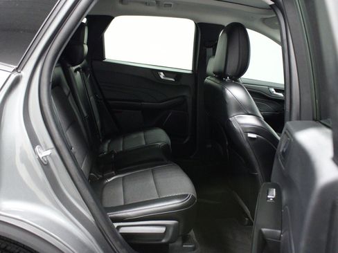 Used 2025 Ford Escape SE w/ Class II Trailer Tow Package FWD image 15