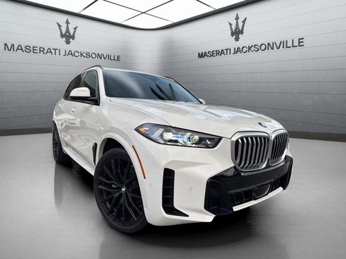 Used 2024 BMW X5 sDrive40i w/ M Sport Package image 1