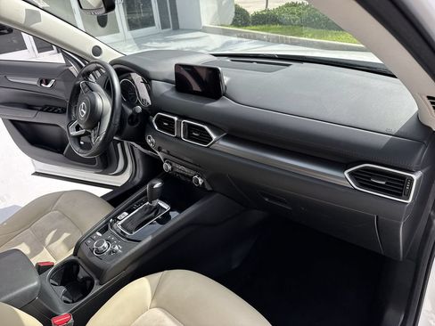 Used 2018 MAZDA CX-5 Touring w/ Preferred Equipment Package FWD image 32