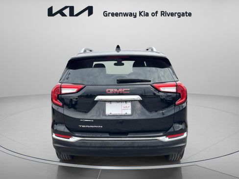 Used 2023 GMC Terrain SLT w/ Infotainment Package II image 6