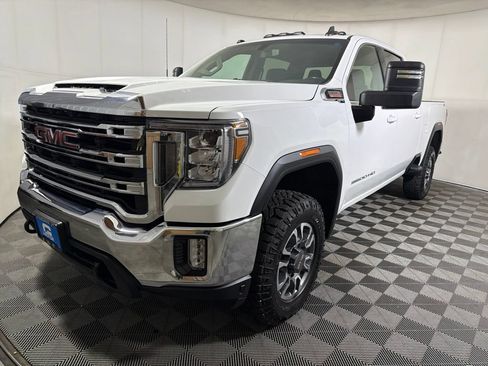 Used 2023 GMC Sierra 3500 SLE w/ SLE Convenience Package AWD/4WD image 4