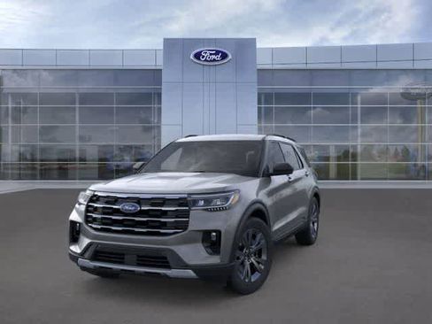 New 2026 Ford Explorer Active w/ Active Comfort Package image 2