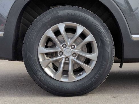 Used 2020 Hyundai Santa Fe SE image 14