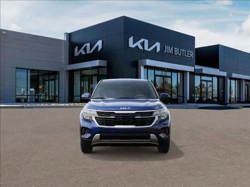 New 2026 Kia Seltos LX image 2