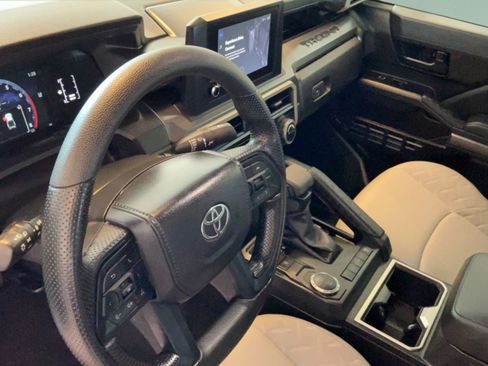Used 2025 Toyota Tacoma SR5 RWD image 19