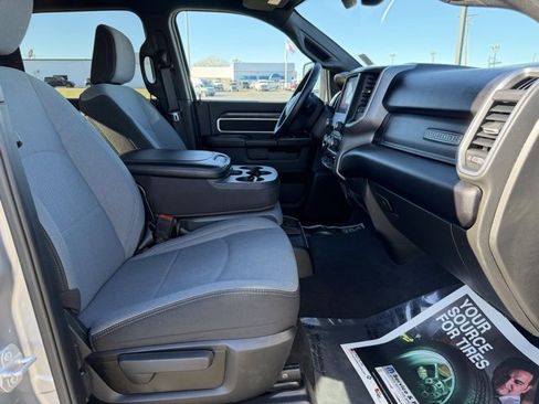 Used 2024 RAM 2500 Big Horn w/ Bed Utility Group image 9