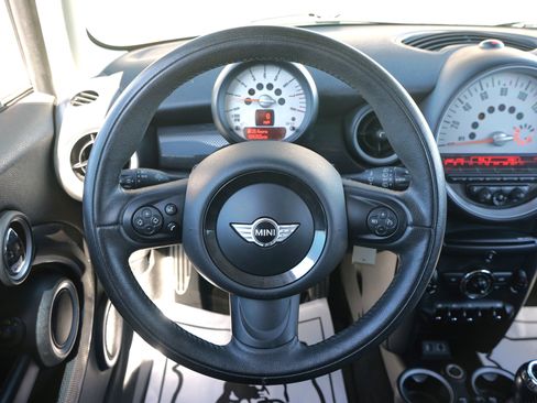 Used 2014 MINI Cooper Clubman S FWD image 16