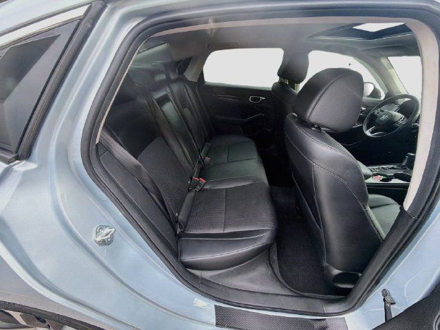 Used 2022 Honda Civic Touring image 28