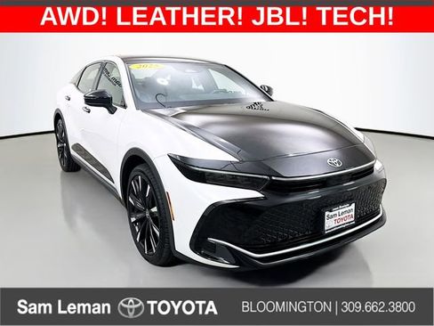 Used 2025 Toyota Crown Platinum image 1