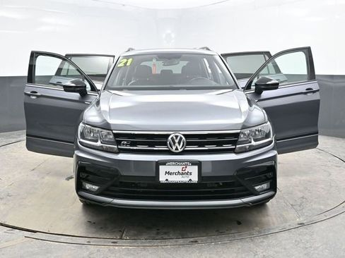Used 2021 Volkswagen Tiguan SE R-Line image 42