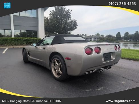 Used 2000 Chevrolet Corvette Convertible w/ Memory Pkg RWD image 3