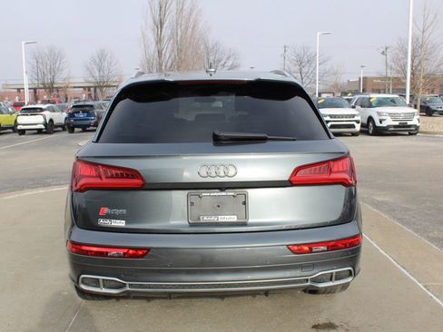 Used 2018 Audi SQ5 Premium Plus w/ S Sport Package image 8