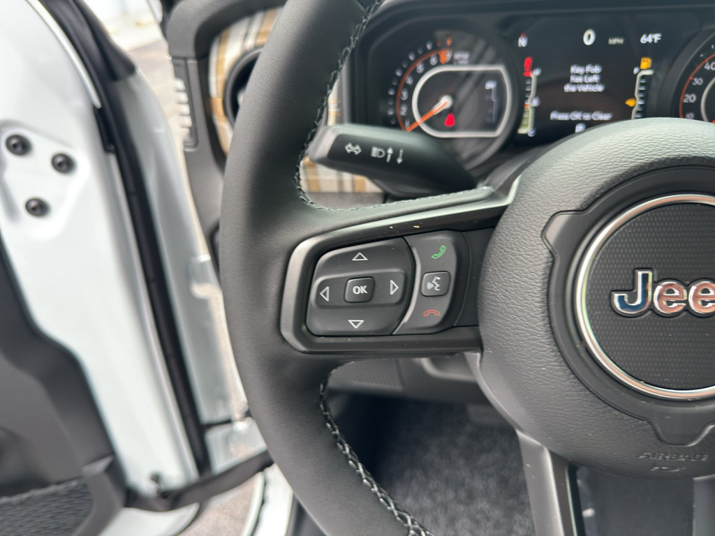 New 2026 Jeep Gladiator Sport AWD/4WD image 17