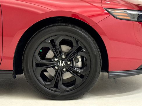 Used 2025 Honda Accord SE image 6