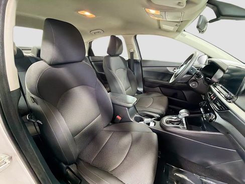 Used 2019 Kia Forte LXS FWD image 26