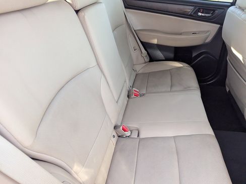 Used 2016 Subaru Outback 3.6R Limited image 14