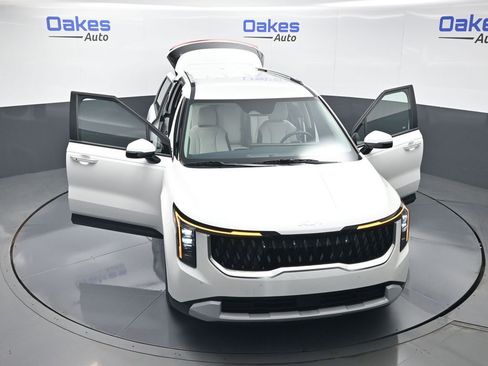 New 2026 Kia Carnival EX FWD image 59