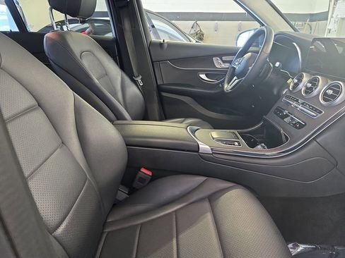 Certified 2021 Mercedes-Benz GLC 300 4MATIC image 11