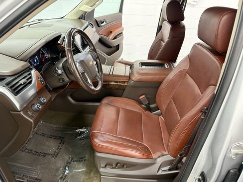 Used 2019 Chevrolet Tahoe Premier AWD/4WD image 11