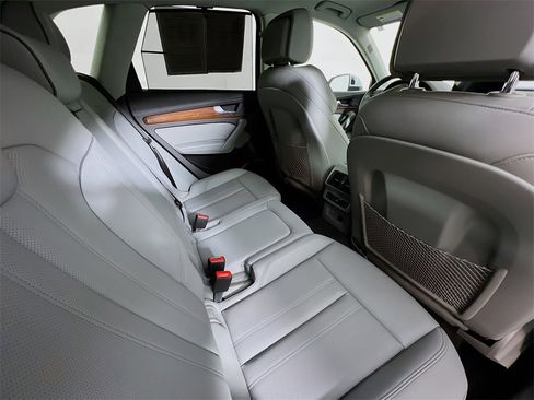 Used 2022 Audi Q5 2.0T Prestige image 30