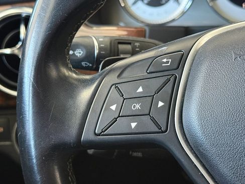 Used 2013 Mercedes-Benz GLK 350 4MATIC image 12