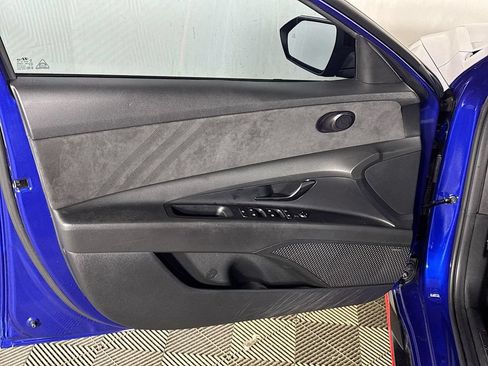 Used 2022 Hyundai Elantra N FWD image 10