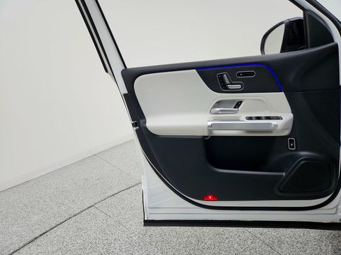 Certified 2023 Mercedes-Benz GLB 250 w/ AMG Line image 21