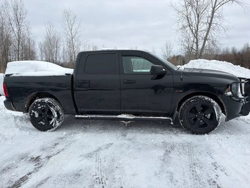 Used 2015 RAM 1500 Express image 2