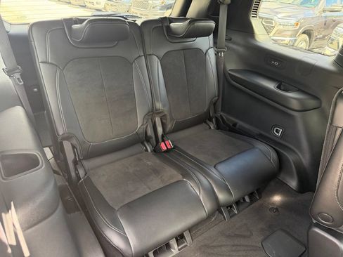 Used 2025 Jeep Grand Cherokee L Laredo AWD/4WD image 35