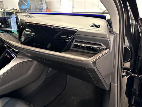 Used 2025 Audi Q5 Premium w/ Convenience Package AWD/4WD image 17